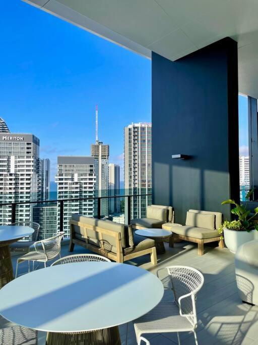 Apartment Brand New Luxury Oceanview 2beds Apt 40f Gold Coast