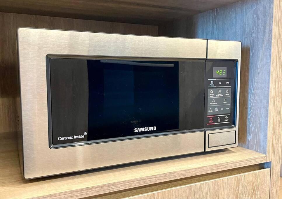 Brand New Luxury Oceanview 2beds Apt 40f *